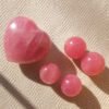 Natural rose quartz heart-shaped ornament from Madagascar Large Hand-polished Healing crystal divination Crystal energy Gifts for couples Gifts for family