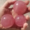 Natural Rose Quartz Sphere Hand Polished Ball 40–45 mm AAA+ 6-Ray Asterism Crystal Healing Divination Ball Crystal Energy Gifts for Couples Family Gifts 1 Piece