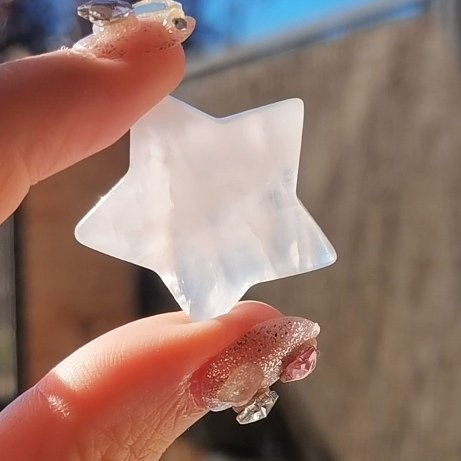 Screenshot_20251205_164530 Rose Quartz Star Gemstone – Star Carver Star – Christmas Crystal Star – Reward Gift – Healing Home Decoration Gift for Couples, Friends, and Family