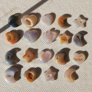 Hand-carved heart-shaped druse agate crystal Star or moon Star agate crystal cave Gifts for couples, friends Gifts for family