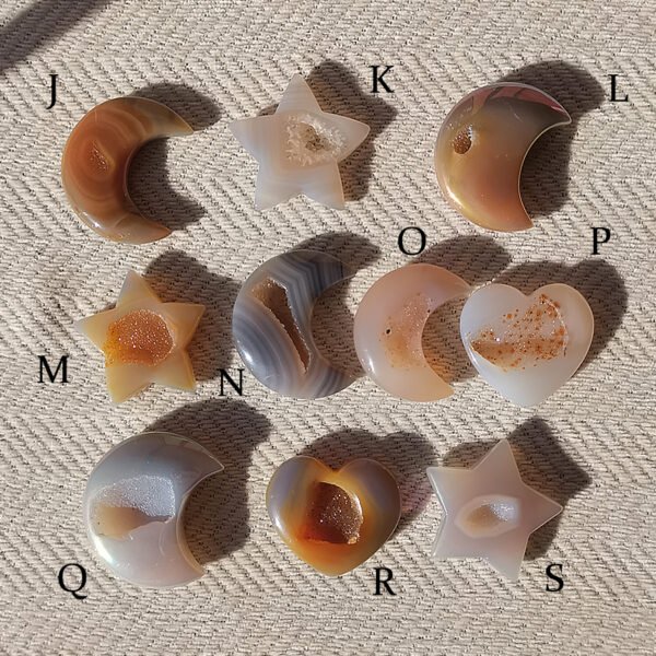 Cristal de ágata drusa tallada a mano con forma de corazón Estrella o luna Cueva de cristal de ágata estrellada Regalos para parejas amigo Regalos para la familia