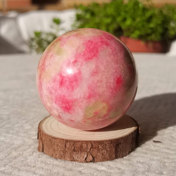 Pink thulite sphere Pink thulite zoisite Polished rose quartz crystal ball Gifts for couples, friends Gifts for family