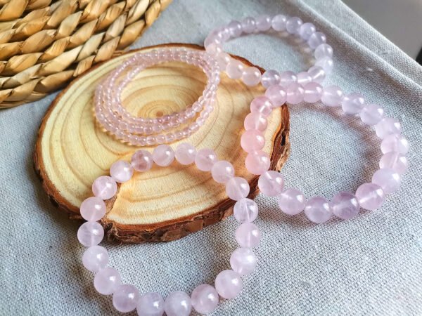 Pulsera de cuarzo rosa de Madagascar-Tono rosa lavanda-Acabado translúcido-Chakra del Corazón-Regalos para parejas amigo familia