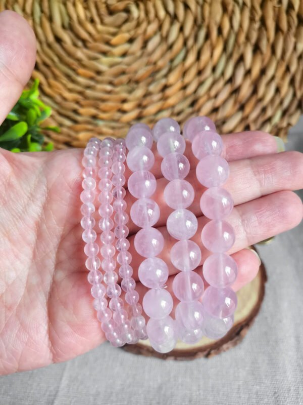 Pulsera de cuarzo rosa de Madagascar-Tono rosa lavanda-Acabado translúcido-Chakra del Corazón-Regalos para parejas amigo familia