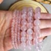 Pulsera de cuarzo rosa de Madagascar-Tono rosa lavanda-Acabado translúcido-Chakra del Corazón-Regalos para parejas amigo familia