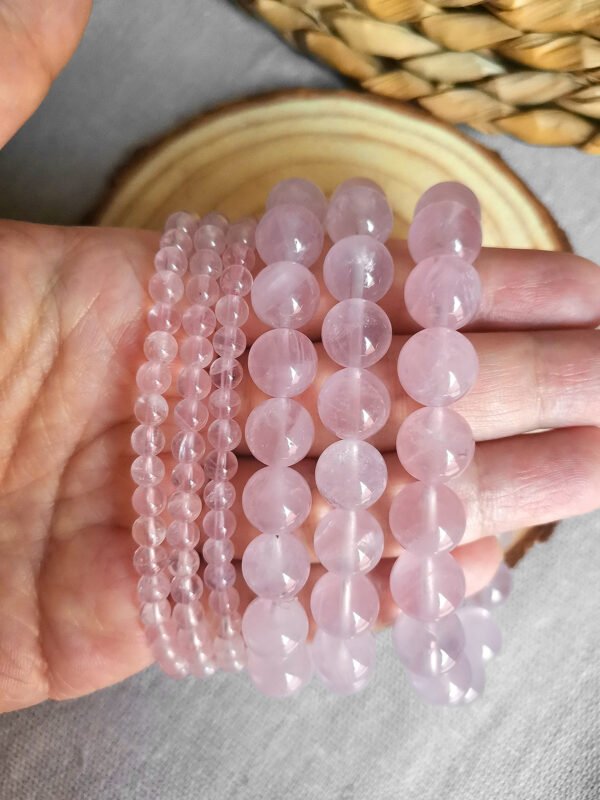 Pulsera de cuarzo rosa de Madagascar-Tono rosa lavanda-Acabado translúcido-Chakra del Corazón-Regalos para parejas amigo familia