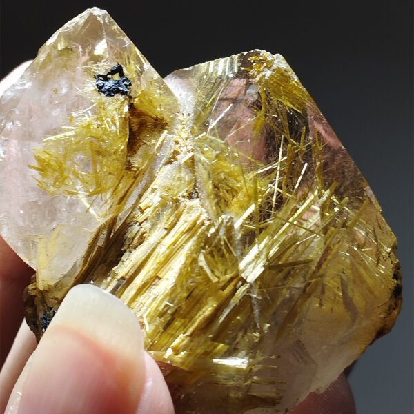 Raw golden rutilated quartz Collectibles