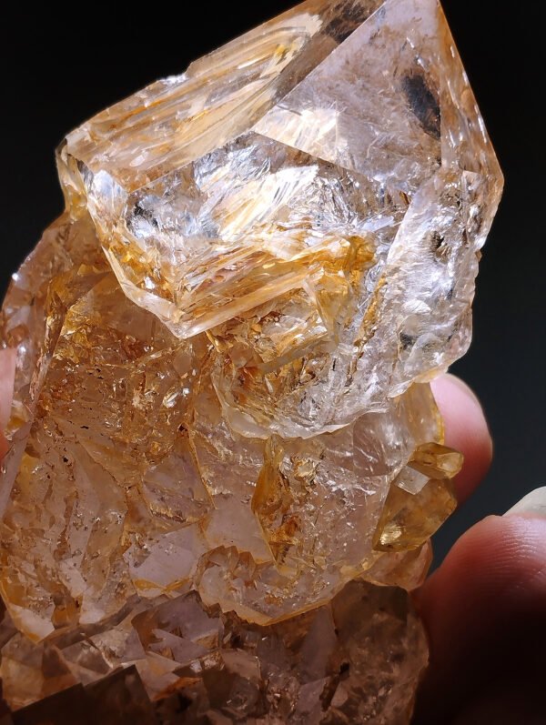 IMG_20260123_231514 Skeleton quartz with red clay Collectibles