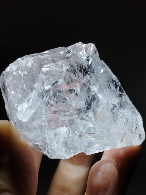 Highly transparent raw rock crystal quartz