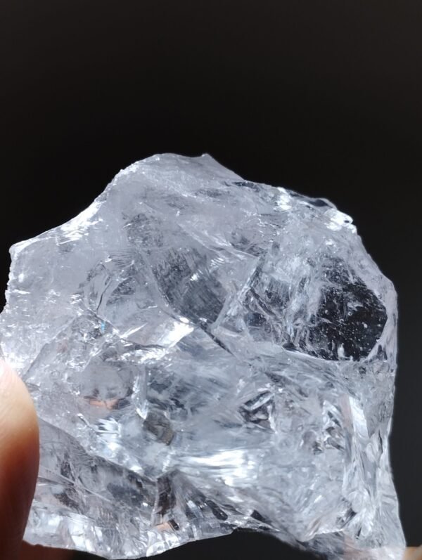 Highly transparent raw rock crystal quartz