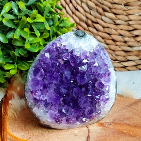 IMG_20260128_103035 Natural Amethyst Geode, Intense Color · Stable Piece · Home Decor · Meditation and Collectible Crystal