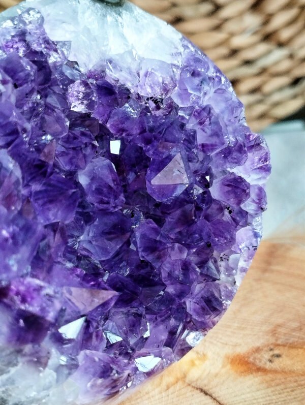 IMG_20260128_103230 Natural Amethyst Geode, Intense Color · Stable Piece · Home Decor · Meditation and Collectible Crystal