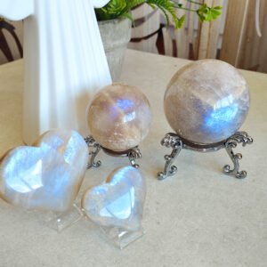 IMG_20260128_142348 Natural Moonstone · Sphere and Heart · Collectible Crystal and Spiritual Decoration