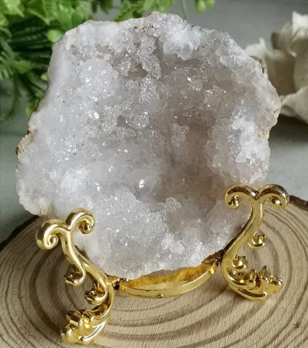 Natural sparkling druzy quartz geode from Morocco · Sugar effect crystals · Home decoration, collection, and display case