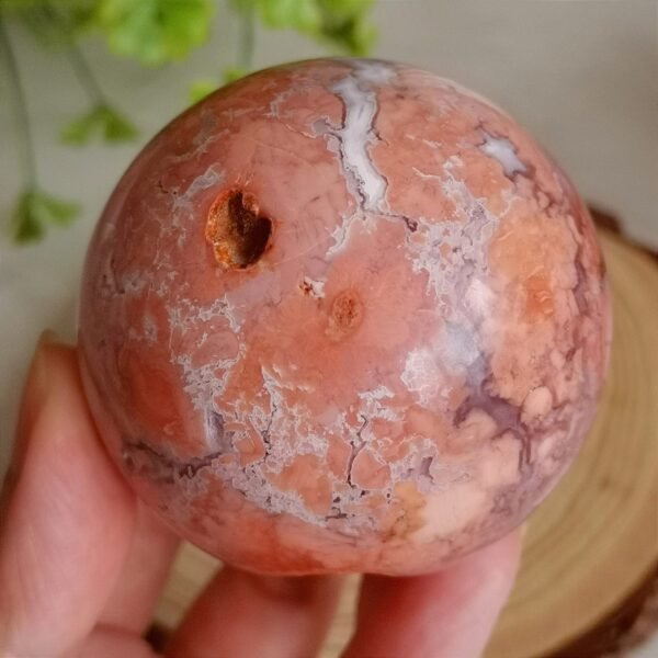 Bola de ágata rosa natural con geoda brillante · Esfera decorativa con base metálica · Crystal home decor y colección