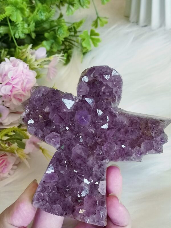 Ángel de ágata con drusa de amatista natural – Decoración espiritual, pieza de colección