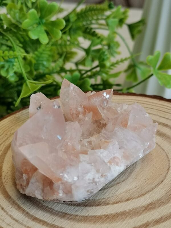 Racimo de Cuarzo Rosa natural