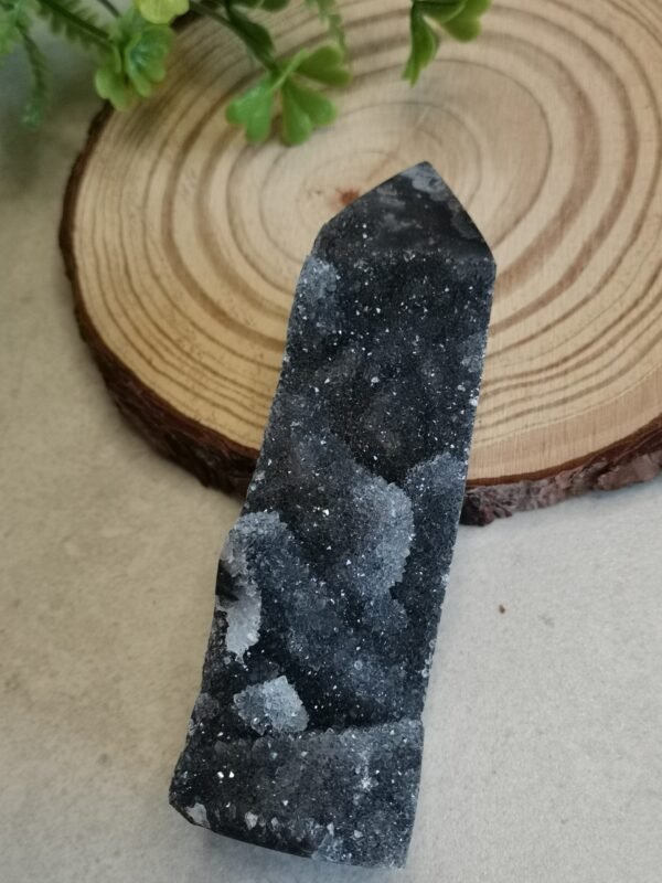 oznorCO Obelisco de ágata negra natural torre