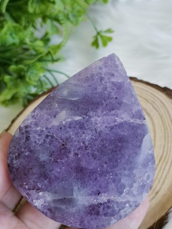 Geoda de Amatista en forma de gota