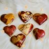 oznorCO Corazón/Piedra de Palma de Jaspe Multicolor Natural · Rojo y Amarillo Intenso · Decoración Crystal Home Decor y Colección
