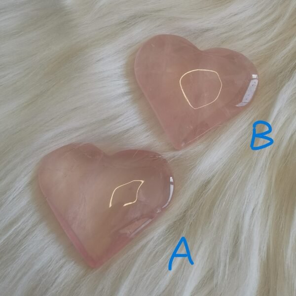 Corazón de cuarzo rosa natural