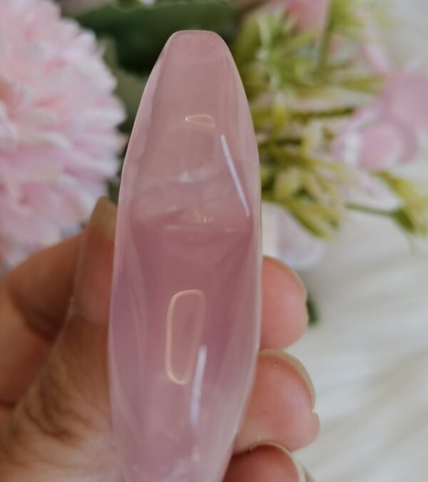 Corazón de cuarzo rosa natural