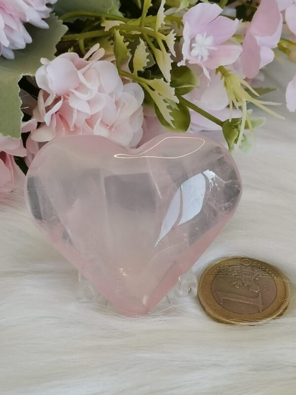Corazón de cuarzo rosa natural