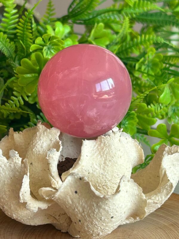 Esfera de Cuarzo Rosa natural