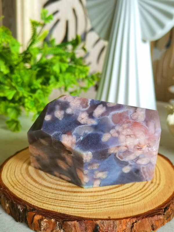 oznorCO Natural Polished Blue Sakura Agate · Display Stone with Pink Druse · Multifaceted Decorative Collectible Piece