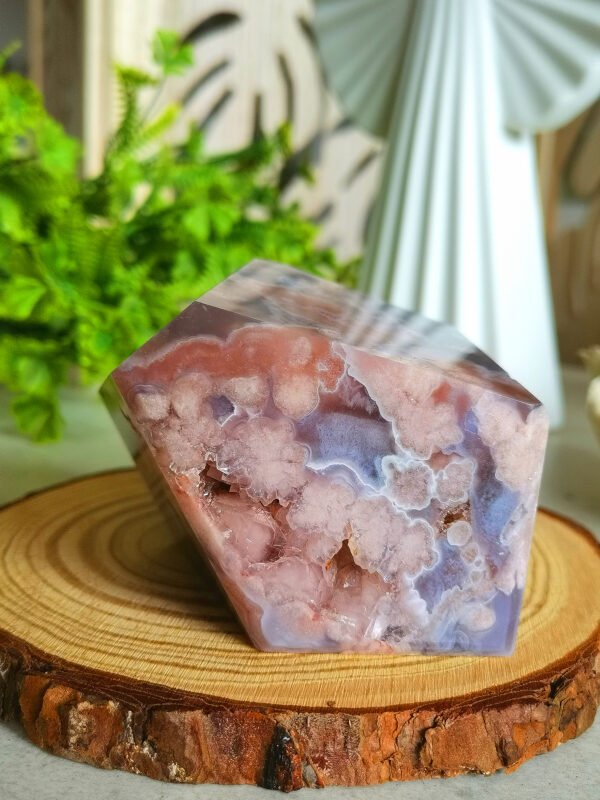 oznorCO Natural Polished Blue Sakura Agate · Display Stone with Pink Druse · Multifaceted Decorative Collectible Piece