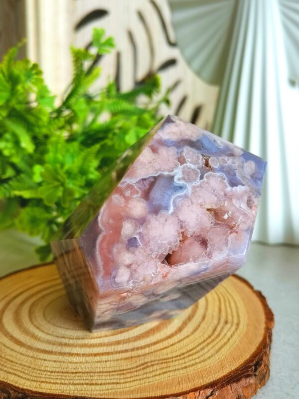 oznorCO Natural Polished Blue Sakura Agate · Display Stone with Pink Druse · Multifaceted Decorative Collectible Piece