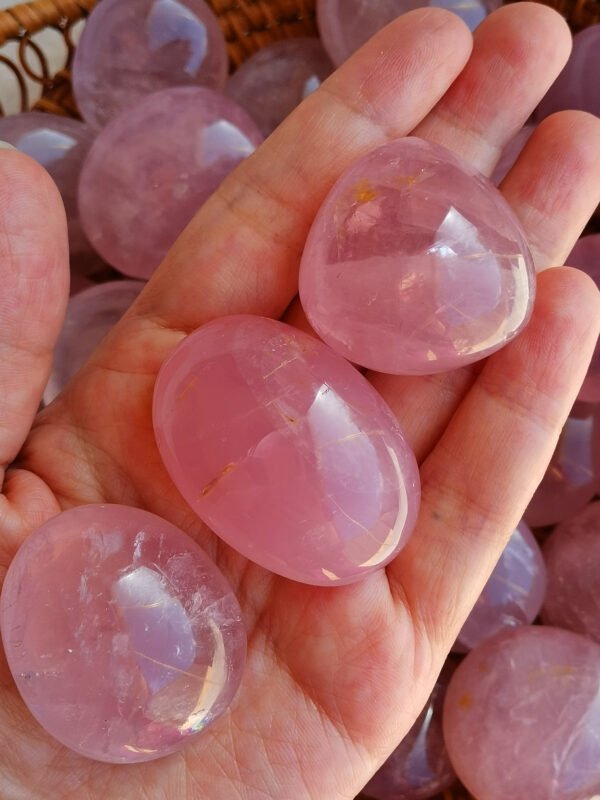 Natural Polished Rose Quartz · Love Tumbled Stone · Healing Crystal and Spiritual Decoration