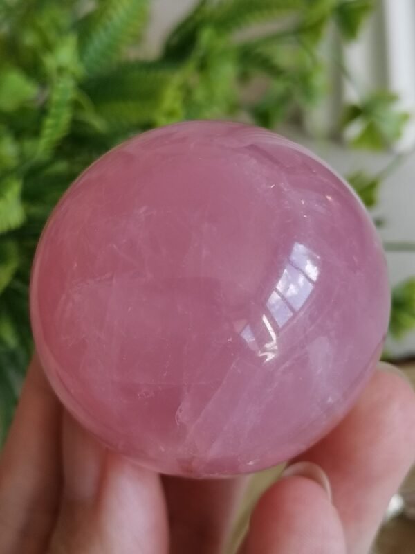 Esfera de Cuarzo Rosa natural