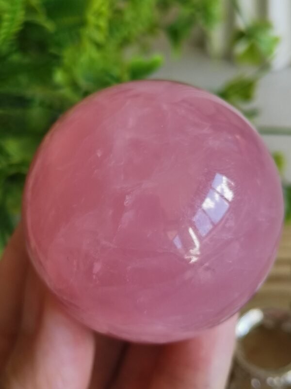 Esfera de Cuarzo Rosa natural