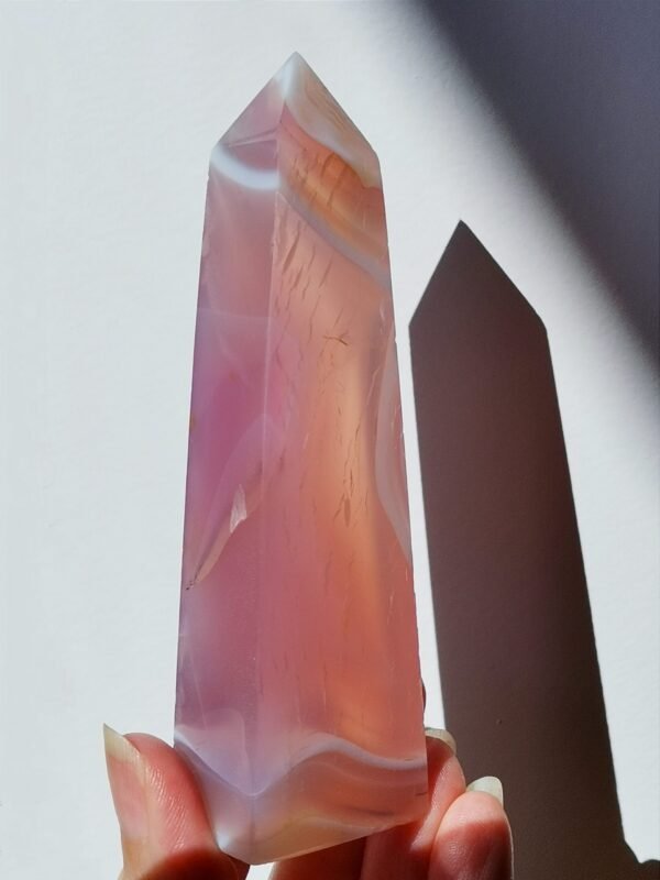 Torre de ágata rosa natural