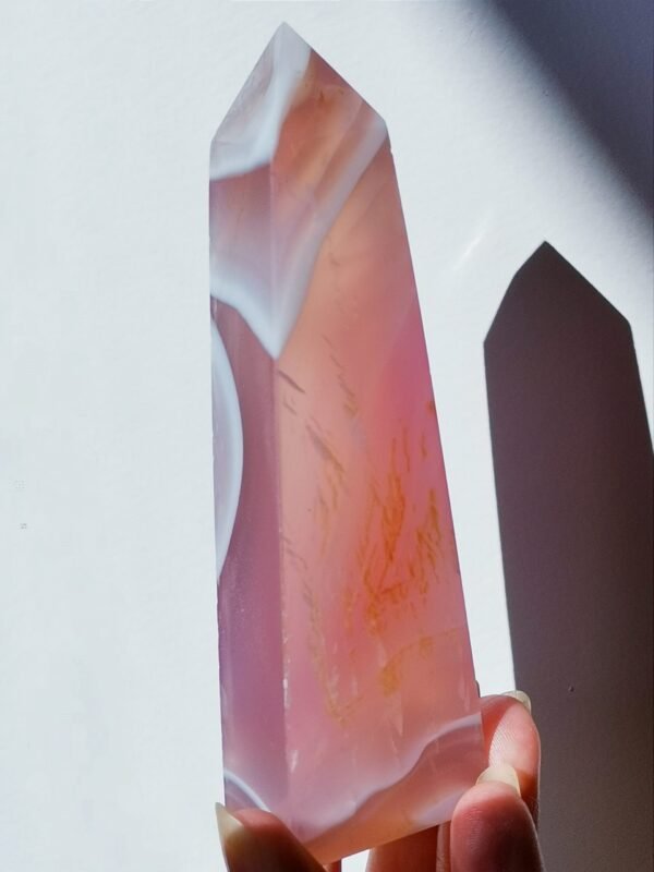 Torre de ágata rosa natural