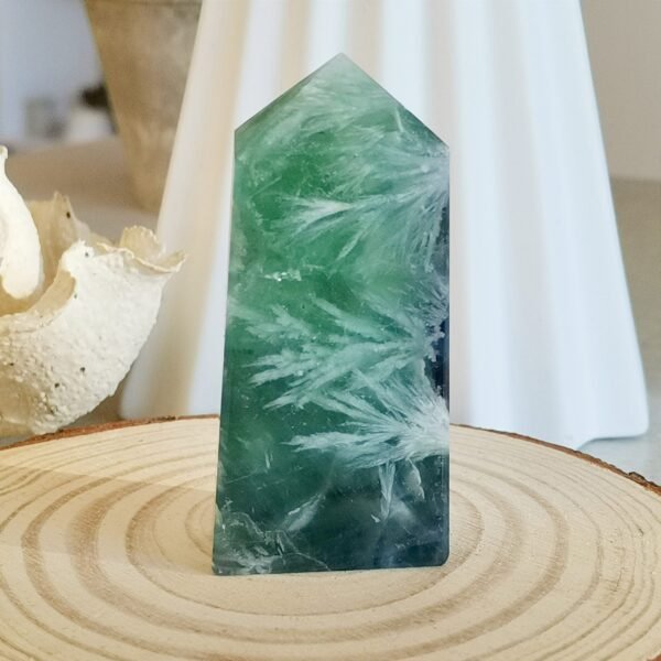 Natural fluorite tower