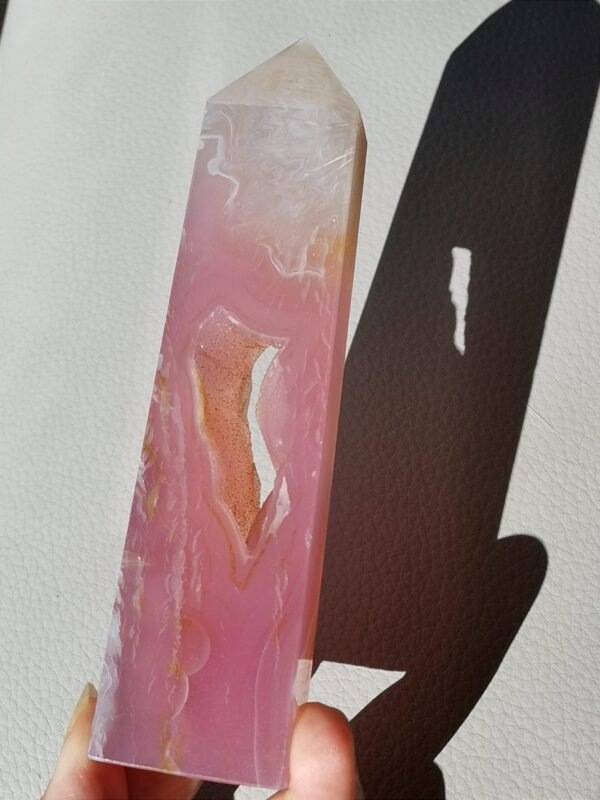 Torre de ágata rosa natural