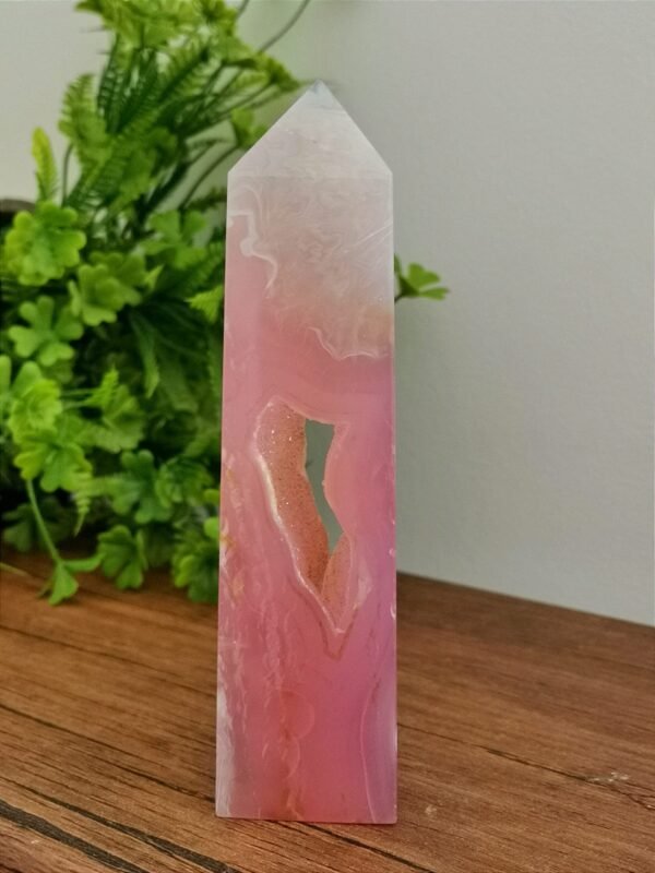 Torre de ágata rosa natural
