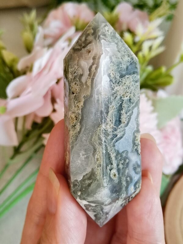Double-ended moss agate