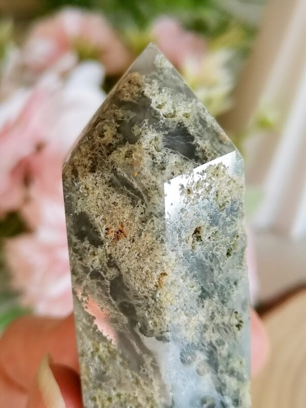 Double-ended moss agate