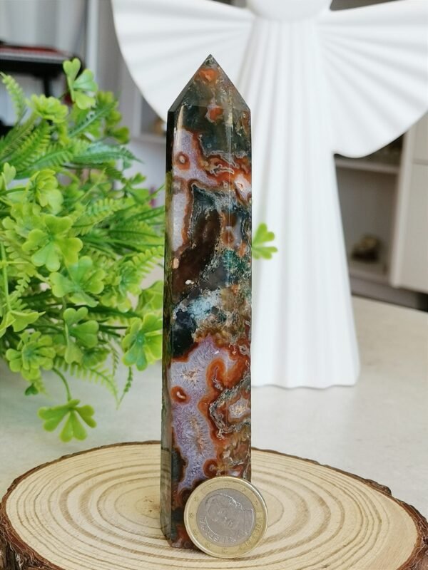Agate tower with moss and natural colors