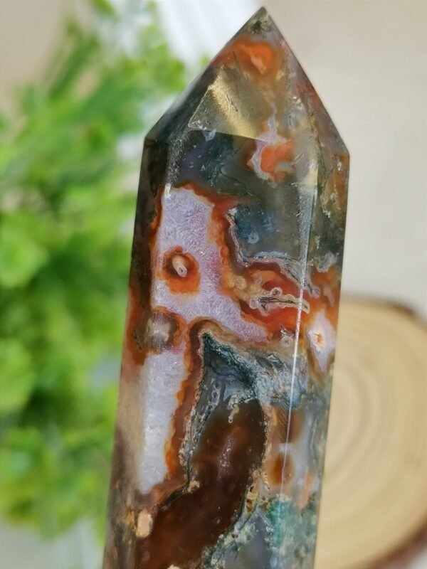 Agate tower with moss and natural colors