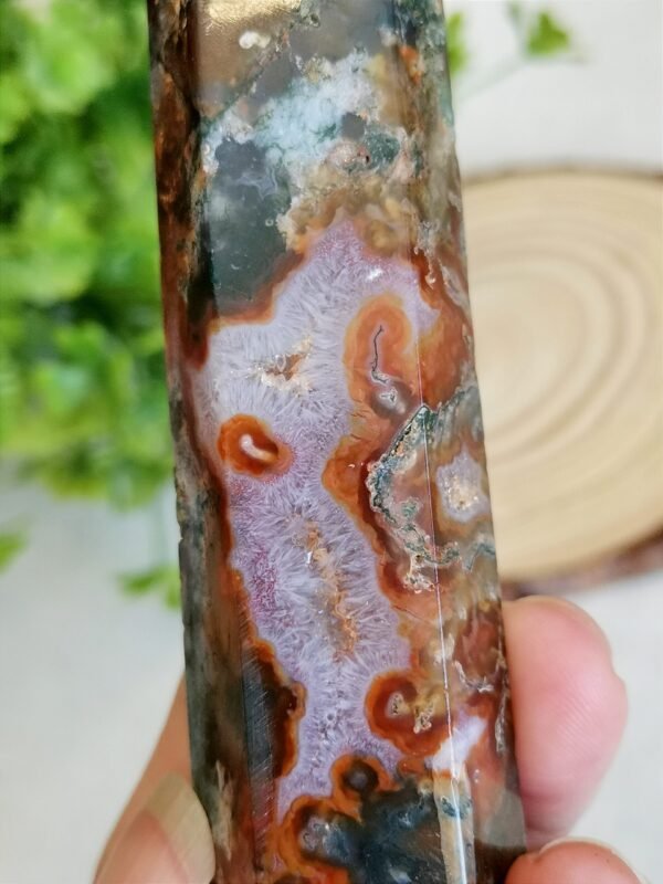 Agate tower with moss and natural colors