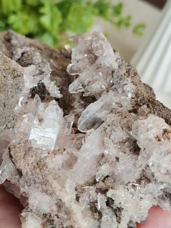 Cristal de lepidolita rosa natural – Gran drusa