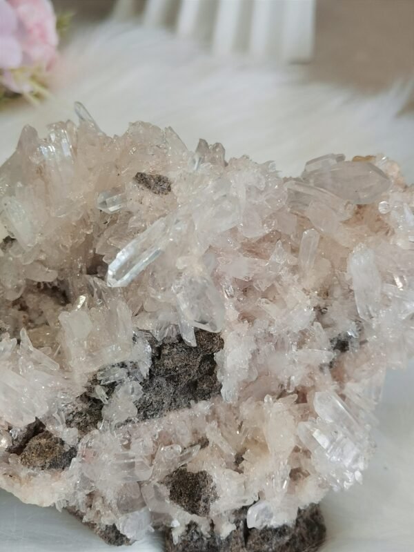 Cristal de lepidolita rosa natural – Gran drusa