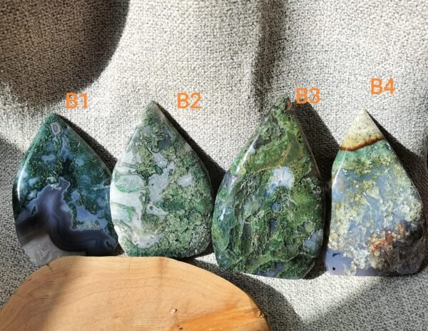Moss Agate Teardrop Freeform Crystal – Decorative Moss Stone