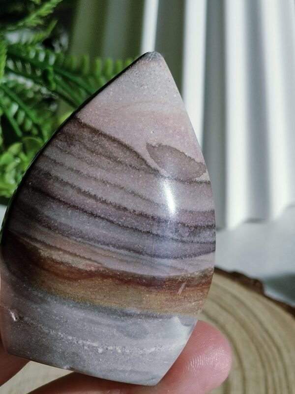 Natural teardrop stone with bands