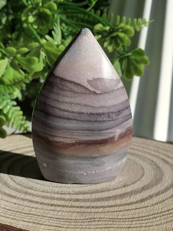 Natural teardrop stone with bands