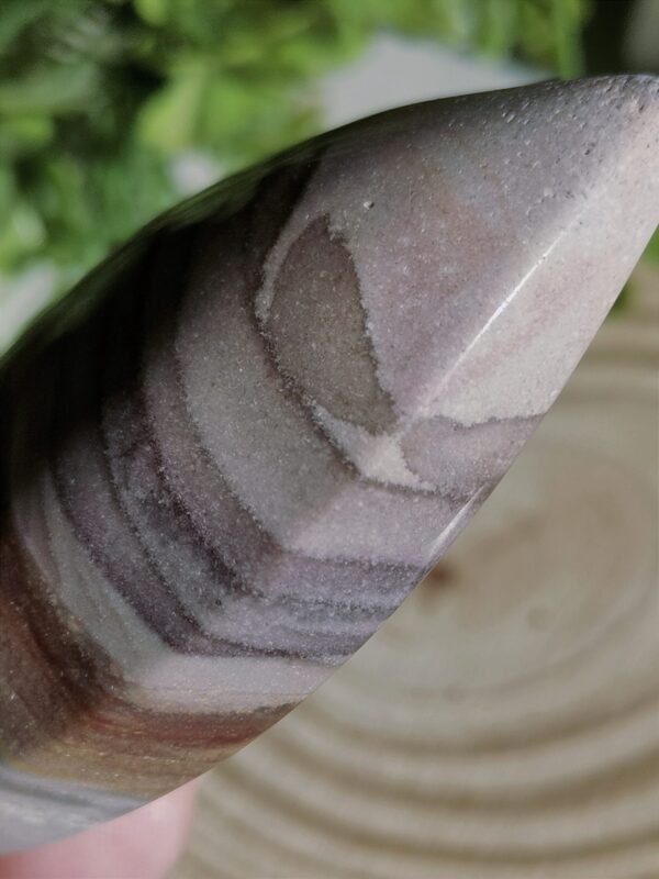 Natural teardrop stone with bands